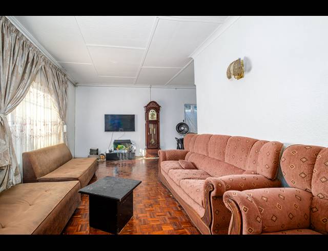 3 BEDROOM HOUSE FOR SALE IN HOMESTEAD PARK